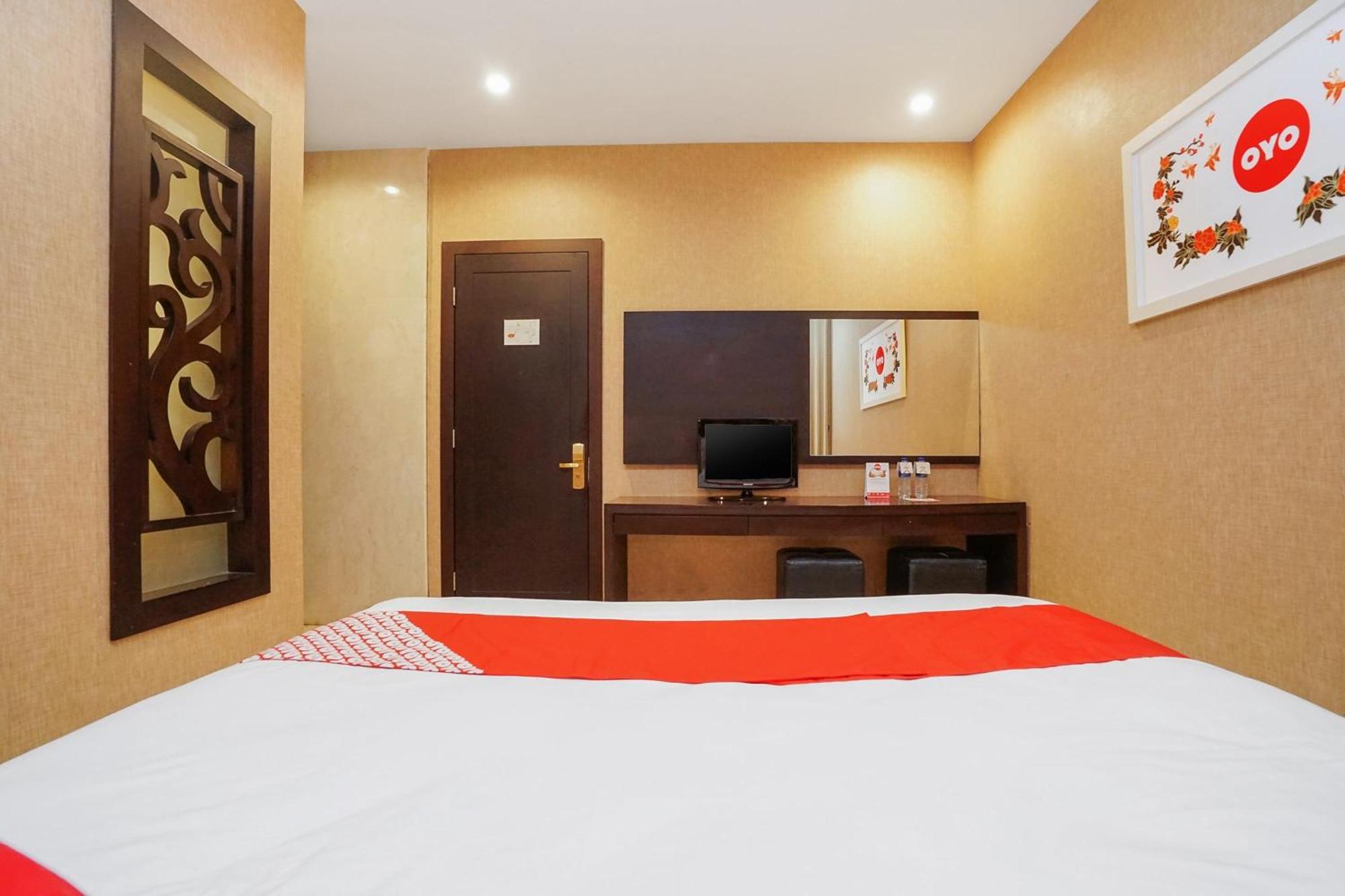 โอโย 252 อิสตานา เปอร์มาตา งาเกล Hotel สุราบายา ภายนอก รูปภาพ