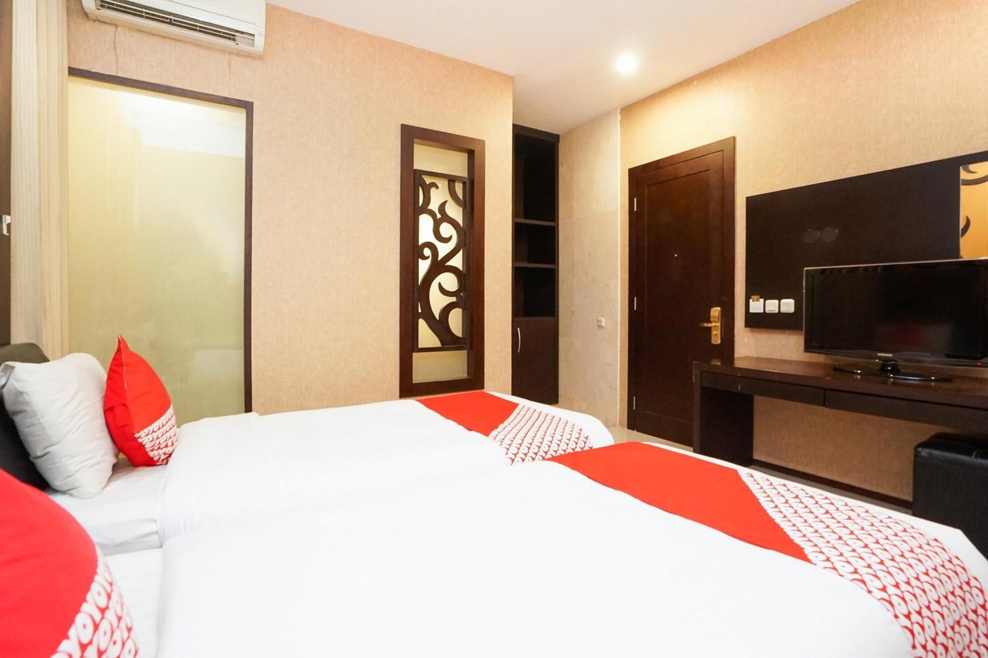โอโย 252 อิสตานา เปอร์มาตา งาเกล Hotel สุราบายา ภายนอก รูปภาพ