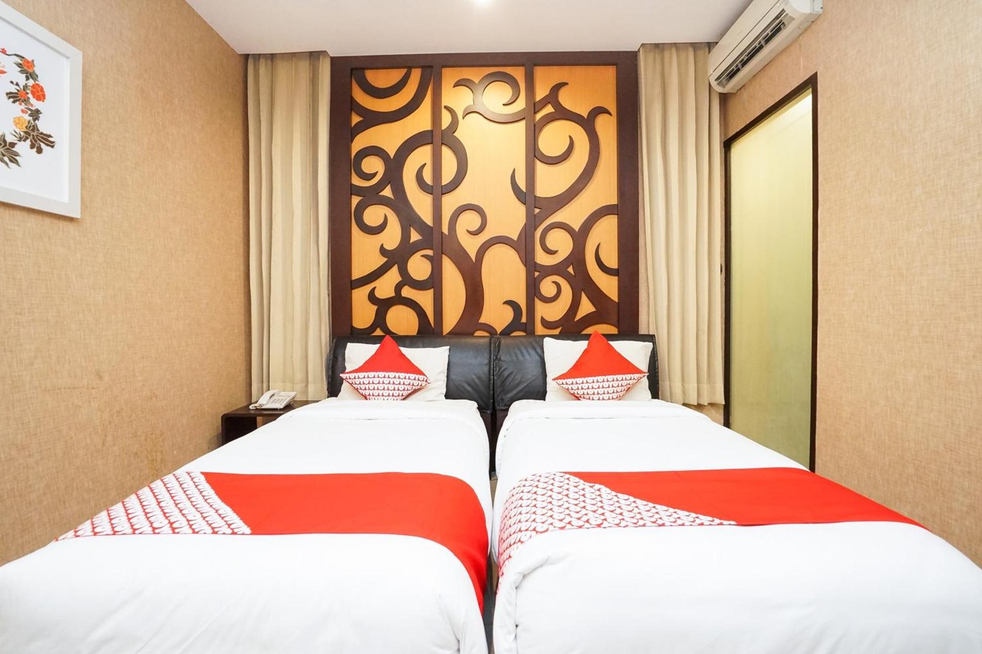 โอโย 252 อิสตานา เปอร์มาตา งาเกล Hotel สุราบายา ภายนอก รูปภาพ