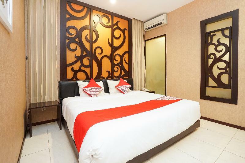 โอโย 252 อิสตานา เปอร์มาตา งาเกล Hotel สุราบายา ภายนอก รูปภาพ