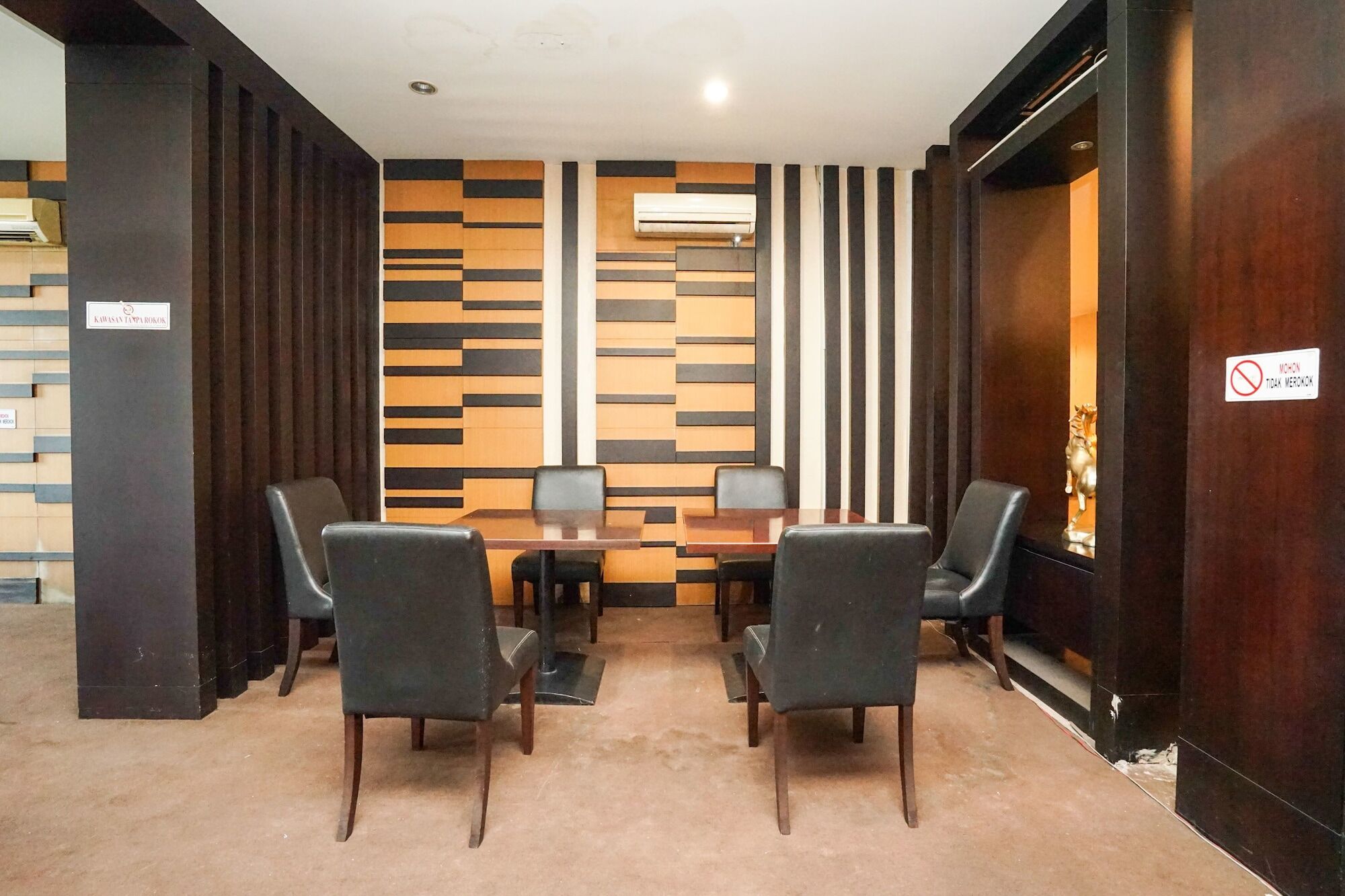 โอโย 252 อิสตานา เปอร์มาตา งาเกล Hotel สุราบายา ภายนอก รูปภาพ
