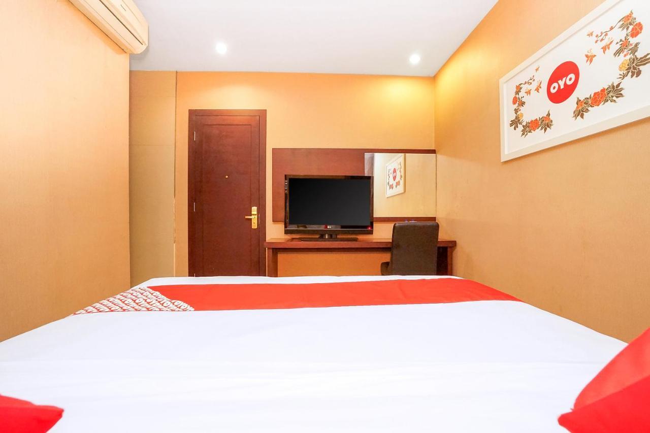 โอโย 252 อิสตานา เปอร์มาตา งาเกล Hotel สุราบายา ภายนอก รูปภาพ